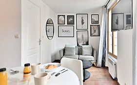 Appartement Paisible Et Central Rivoli